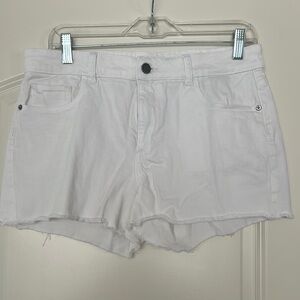 DL1961 Karlie Short Boyfriend 3.5” White Jean Shorts Distressed Frayed Hem